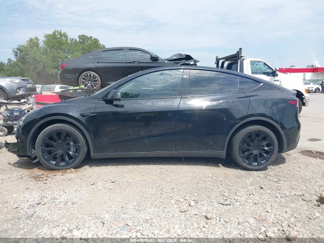 Продаж на аукціоні авто 2024 Tesla Model Y Long Range Dual Motor All-wheel Drive, vin: 7SAYGAEE7RF982040, номер лоту: 45959383