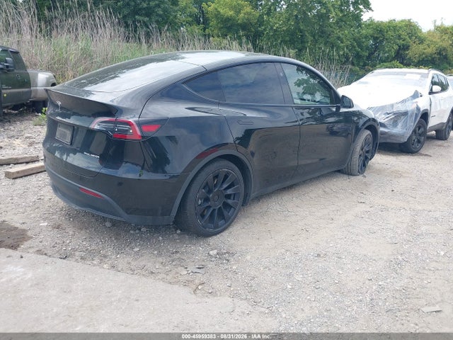 Продаж на аукціоні авто 2024 Tesla Model Y Long Range Dual Motor All-wheel Drive, vin: 7SAYGAEE7RF982040, номер лоту: 45959383