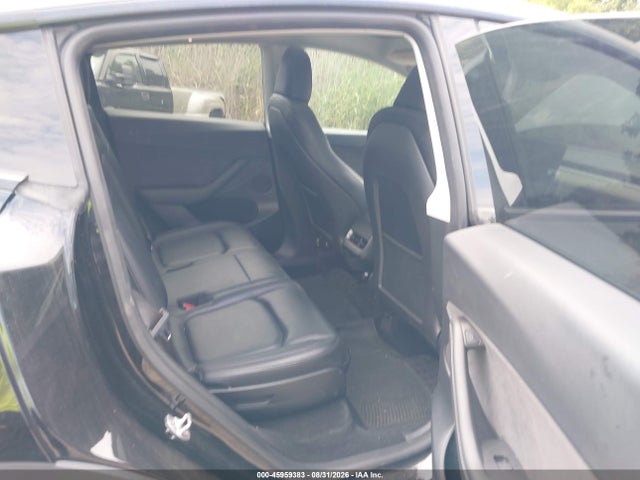 Продаж на аукціоні авто 2024 Tesla Model Y Long Range Dual Motor All-wheel Drive, vin: 7SAYGAEE7RF982040, номер лоту: 45959383