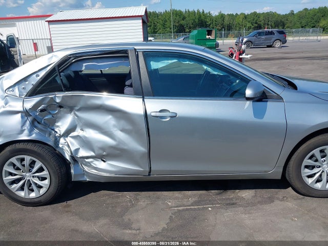 45959395 :رقم المزاد ، 4T1BF1FK3GU175332 vin ، 2016 Toyota Camry Le مزاد بيع