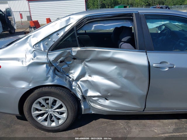 45959395 :رقم المزاد ، 4T1BF1FK3GU175332 vin ، 2016 Toyota Camry Le مزاد بيع