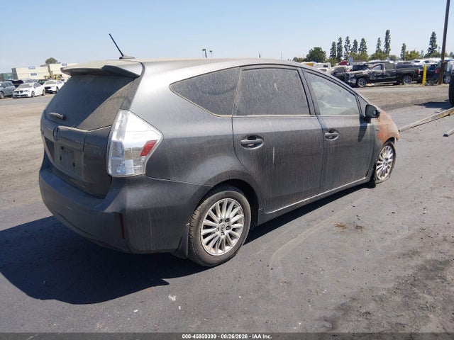 Toyota Prius V Three 2014 JTDZN3EU6EJ000267 Image 4