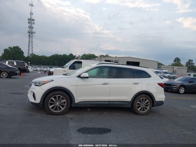 2017 Hyundai Santa Fe Se მანქანა იყიდება აუქციონზე, vin: KM8SM4HF1HU213004, აუქციონის ნომერი: 45959464