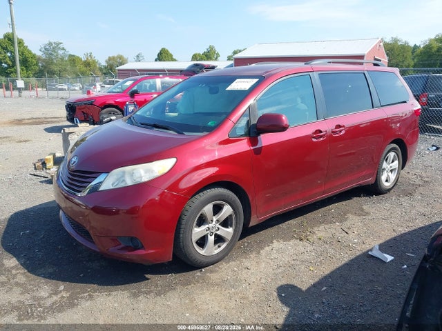 Продажа на аукционе авто 2015 Toyota Sienna Le 8 Passenger, vin: 5TDKK3DCXFS578590, номер лота: 45959527