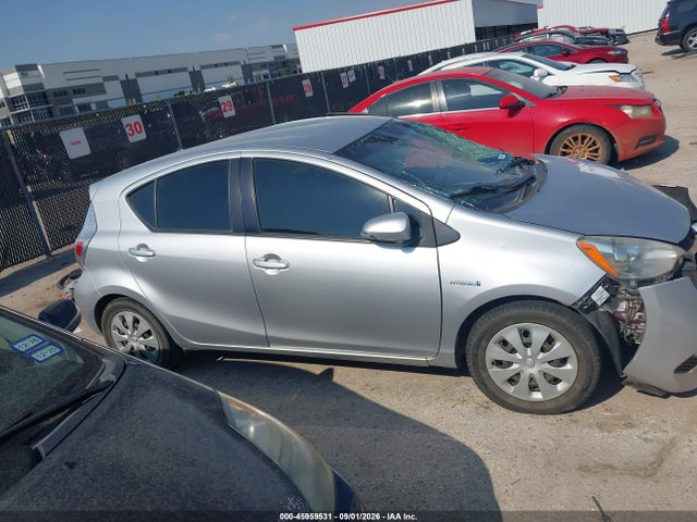 2013 Toyota Prius C Two მანქანა იყიდება აუქციონზე, vin: JTDKDTB37D1554397, აუქციონის ნომერი: 45959531