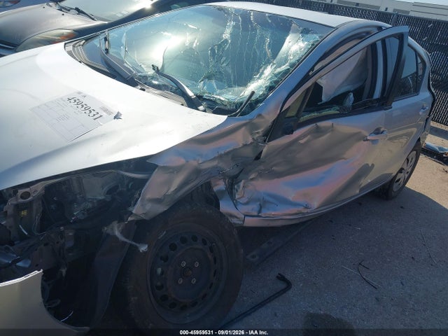 2013 Toyota Prius C Two მანქანა იყიდება აუქციონზე, vin: JTDKDTB37D1554397, აუქციონის ნომერი: 45959531