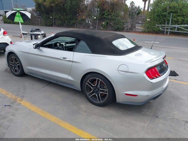 Ford Mustang Ecoboost Premium 2018 1FATP8UH3J5155241 Image 3
