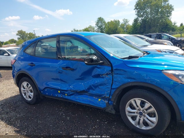 Продажа на аукционе авто 2020 Ford Escape S, vin: 1FMCU9F67LUC70224, номер лота: 45959557