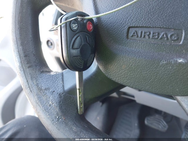 Ford Transit-150 2016 1FTYE1YM0GKA07773 Image 11