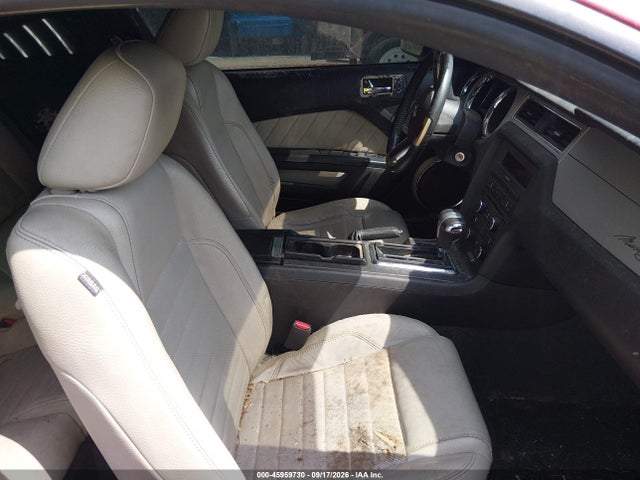 45959730 :رقم المزاد ، 1ZVBP8CF8B5130193 vin ، 2011 Ford Mustang Gt Premium مزاد بيع