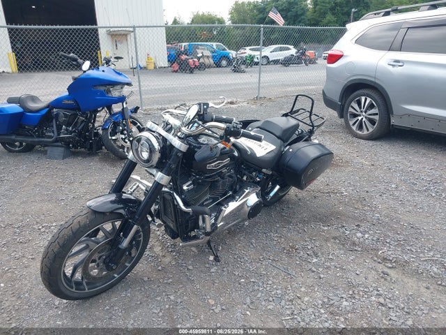 Harley-Davidson FLSB 2020 1HD1YMJ13LB019757 Image 2
