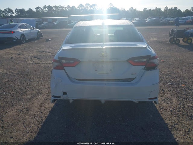 45959836 :رقم المزاد ، 4T1T11AK4NU049519 vin ، 2022 Toyota Camry Se مزاد بيع