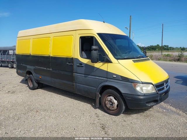 45959845 :رقم المزاد ، WD2PD544945611083 vin ، 2004 Dodge Sprinter Van 3500 High Roof مزاد بيع
