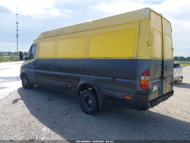 2004 Dodge Sprinter Van 3500 High Roof მანქანა იყიდება აუქციონზე, vin: WD2PD544945611083, აუქციონის ნომერი: 45959845