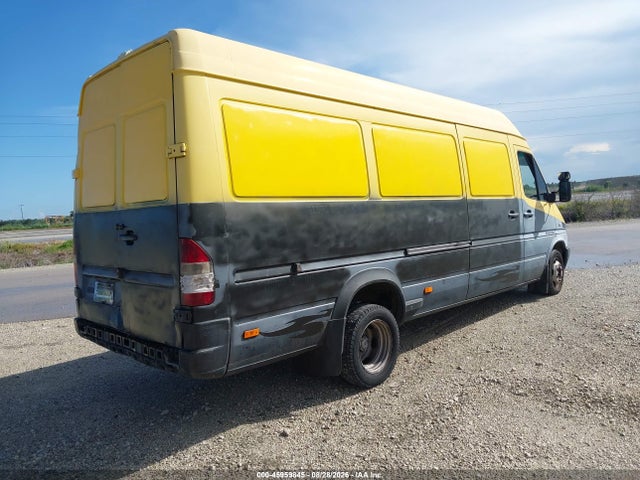 2004 Dodge Sprinter Van 3500 High Roof მანქანა იყიდება აუქციონზე, vin: WD2PD544945611083, აუქციონის ნომერი: 45959845