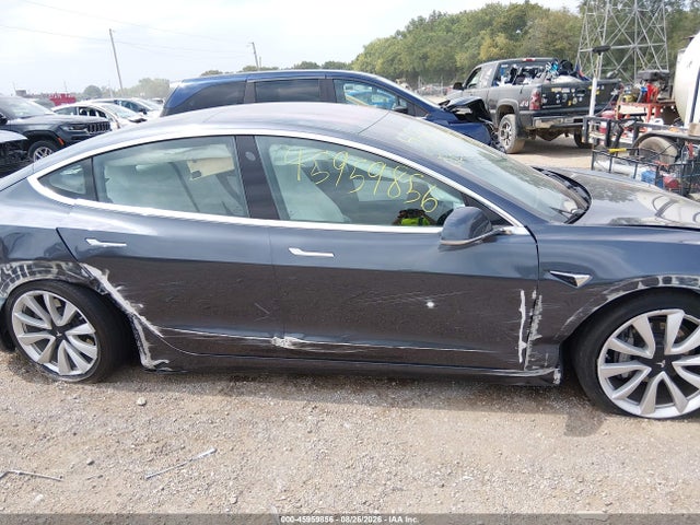 Продаж на аукціоні авто 2018 Tesla Model 3 Long Range/performance, vin: 5YJ3E1EB5JF112035, номер лоту: 45959856