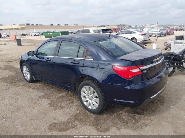 Chrysler 200 LX 2014 1C3CCBAB1EN122428 Image 3