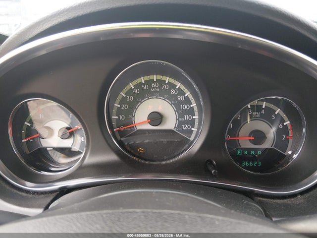 Chrysler 200 LX 2014 1C3CCBAB1EN122428 Image 7