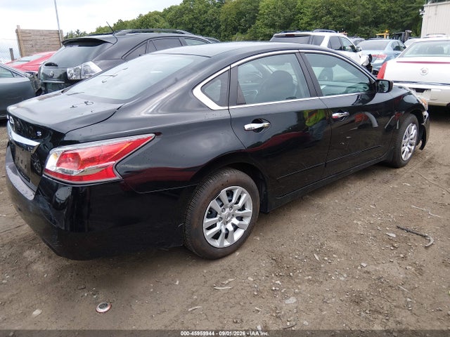 2015 Nissan Altima 2.5 S მანქანა იყიდება აუქციონზე, vin: 1N4AL3AP8FC580717, აუქციონის ნომერი: 45959944