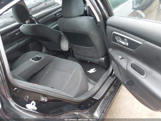 2015 Nissan Altima 2.5 S მანქანა იყიდება აუქციონზე, vin: 1N4AL3AP8FC580717, აუქციონის ნომერი: 45959944