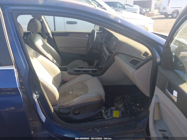 Продажа на аукционе авто 2015 Hyundai Sonata Sport, vin: 5NPE34AF5FH109556, номер лота: 45959955