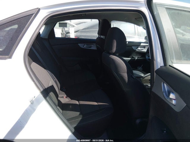 KIA Forte Lxs 2023 3KPF24AD0PE609863 Image 8