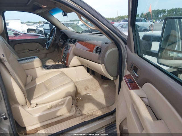 2013 Chevrolet Tahoe Lt მანქანა იყიდება აუქციონზე, vin: 1GNSKBE0XDR288397, აუქციონის ნომერი: 45960001