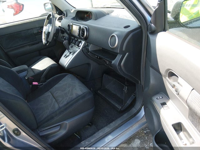 45960028 :رقم المزاد ، JTLZE4FE9CJ012315 vin ، 2012 Scion Xb مزاد بيع