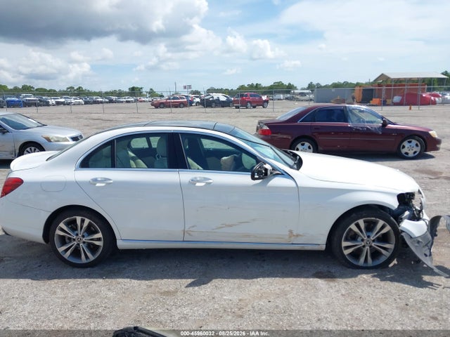 Aukcja sprzedaży 2018 Mercedes-benz C 300 4matic, vin: WDDWF4KB8JR319955, numer aukcji: 45960032