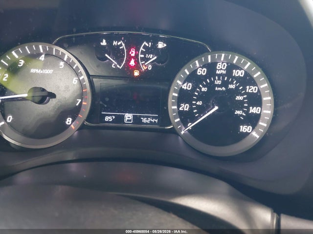 Продажа на аукционе авто 2015 Nissan Sentra Sr, vin: 3N1AB7AP0FY217178, номер лота: 45960054