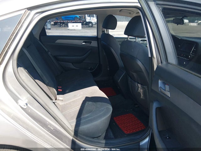 45960066 :رقم المزاد ، 5NPE24AF5JH669475 vin ، 2018 Hyundai Sonata Se مزاد بيع