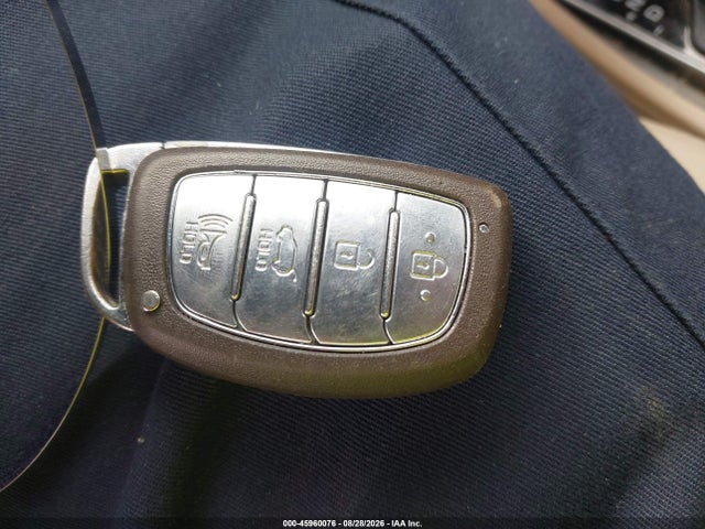 45960076 :رقم المزاد ، KM8J33A22HU502666 vin ، 2017 Hyundai Tucson Limited مزاد بيع
