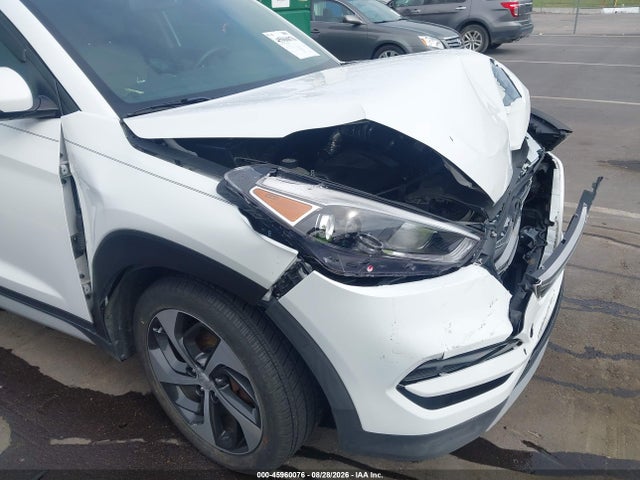 45960076 :رقم المزاد ، KM8J33A22HU502666 vin ، 2017 Hyundai Tucson Limited مزاد بيع