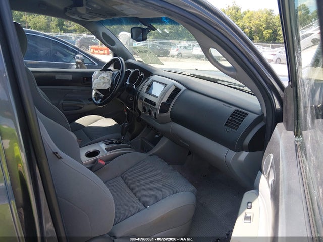 45960081 :رقم المزاد ، 3TMLU4EN8BM064378 vin ، 2011 Toyota Tacoma Base V6 مزاد بيع