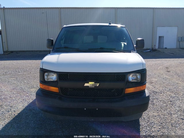 45960116 :رقم المزاد ، 1GNWGEFG9H1288685 vin ، 2017 Chevrolet Express 2500 Ls مزاد بيع