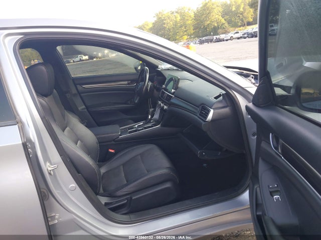 Продаж на аукціоні авто 2019 Honda Accord Sport, vin: 1HGCV1F33KA145604, номер лоту: 45960132