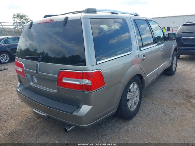 45960165 :رقم المزاد ، 5LMFU28549LJ01167 vin ، 2009 Lincoln Navigator مزاد بيع