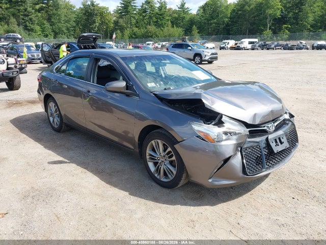 45960188 :رقم المزاد ، 4T1BF1FK5HU360435 vin ، 2017 Toyota Camry Se مزاد بيع