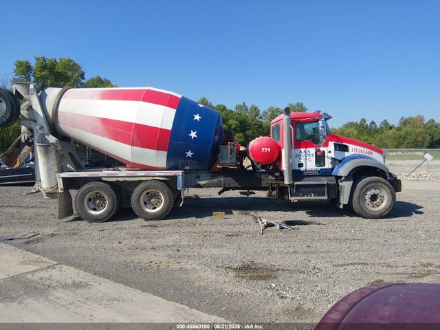 45960190 :رقم المزاد ، 1M2GR2GC3MM020771 vin ، 2021 Mack Granite Cement Truck مزاد بيع