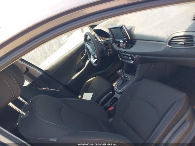 Продаж на аукціоні авто 2018 Hyundai Elantra Gt, vin: KMHH35LE0JU038333, номер лоту: 45960193