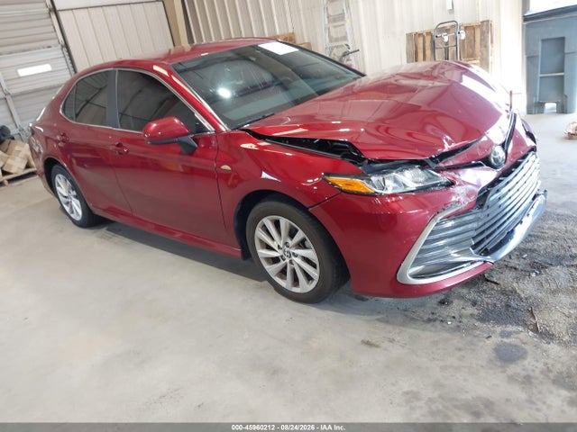 2022 Toyota Camry Le მანქანა იყიდება აუქციონზე, vin: 4T1C11AKXNU675981, აუქციონის ნომერი: 45960212
