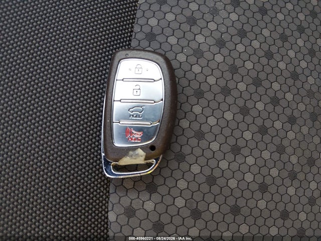 Продаж на аукціоні авто 2018 Hyundai Ioniq Hybrid Blue, vin: KMHC65LC5JU076494, номер лоту: 45960221