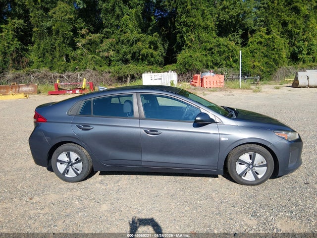 Продаж на аукціоні авто 2018 Hyundai Ioniq Hybrid Blue, vin: KMHC65LC5JU076494, номер лоту: 45960221