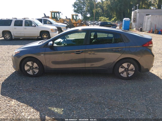 Продаж на аукціоні авто 2018 Hyundai Ioniq Hybrid Blue, vin: KMHC65LC5JU076494, номер лоту: 45960221