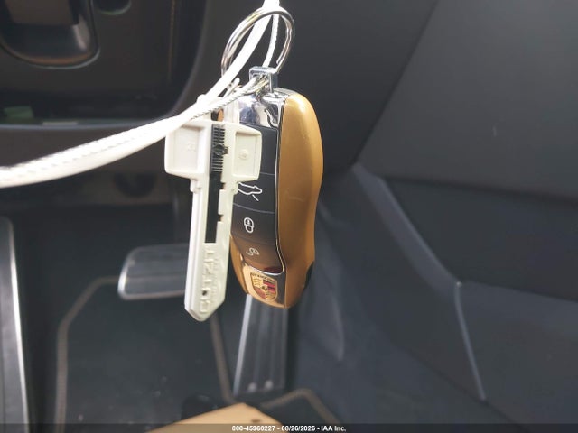 45960227 :رقم المزاد ، WP0CD2A90KS144567 vin ، 2019 Porsche 911 Turbo مزاد بيع