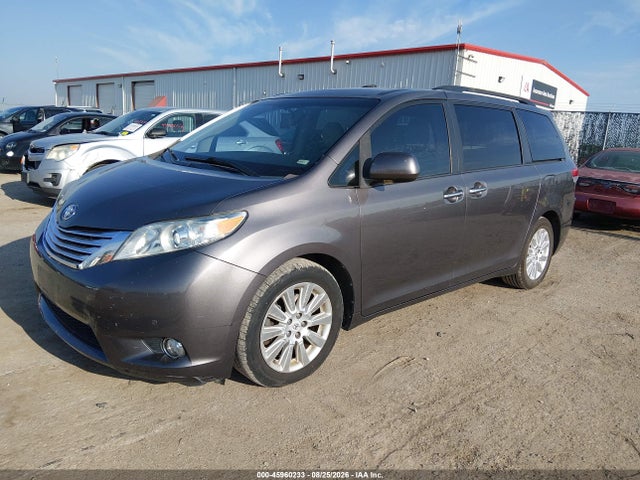 45960233 :رقم المزاد ، 5TDYK3DC4BS044828 vin ، 2011 Toyota Sienna Limited V6 مزاد بيع