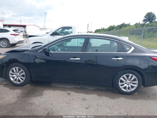 Продаж на аукціоні авто 2016 Nissan Altima 2.5 S, vin: 1N4AL3AP1GN356467, номер лоту: 45960252