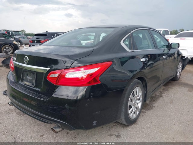 Продаж на аукціоні авто 2016 Nissan Altima 2.5 S, vin: 1N4AL3AP1GN356467, номер лоту: 45960252