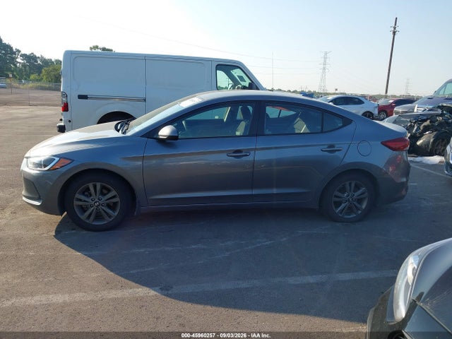 Продажа на аукционе авто 2018 Hyundai Elantra Sel, vin: 5NPD84LF1JH369486, номер лота: 45960257