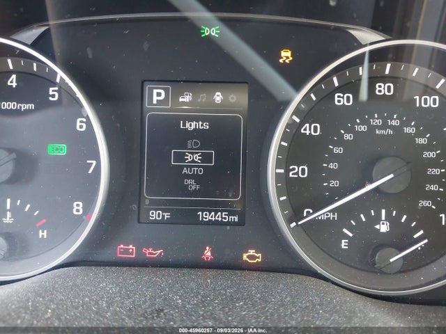 Продажа на аукционе авто 2018 Hyundai Elantra Sel, vin: 5NPD84LF1JH369486, номер лота: 45960257